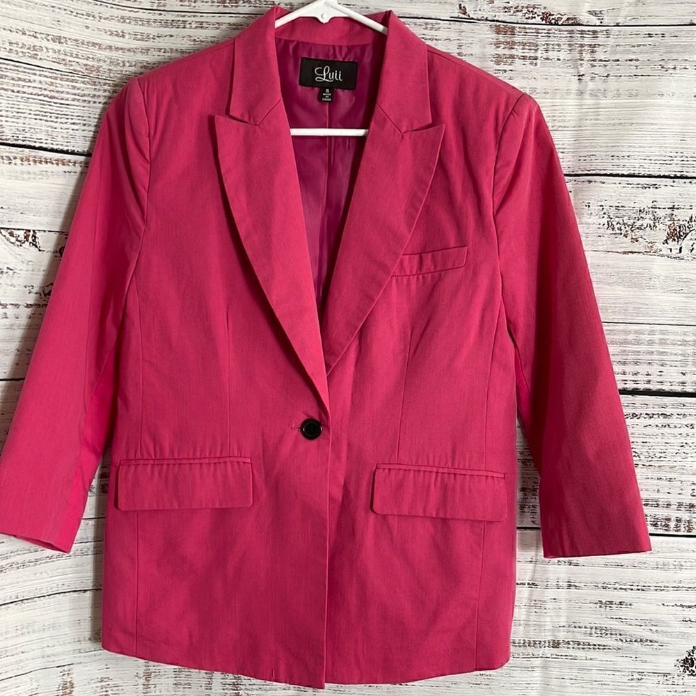 Luii Blazer Womens size Small 3/4 sleeve one button Pink Barbiecore New‎